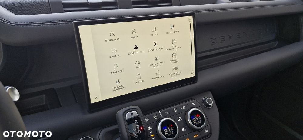 Land Rover Defender 3.0 D250 mHEV X-Dynamic HSE - 4