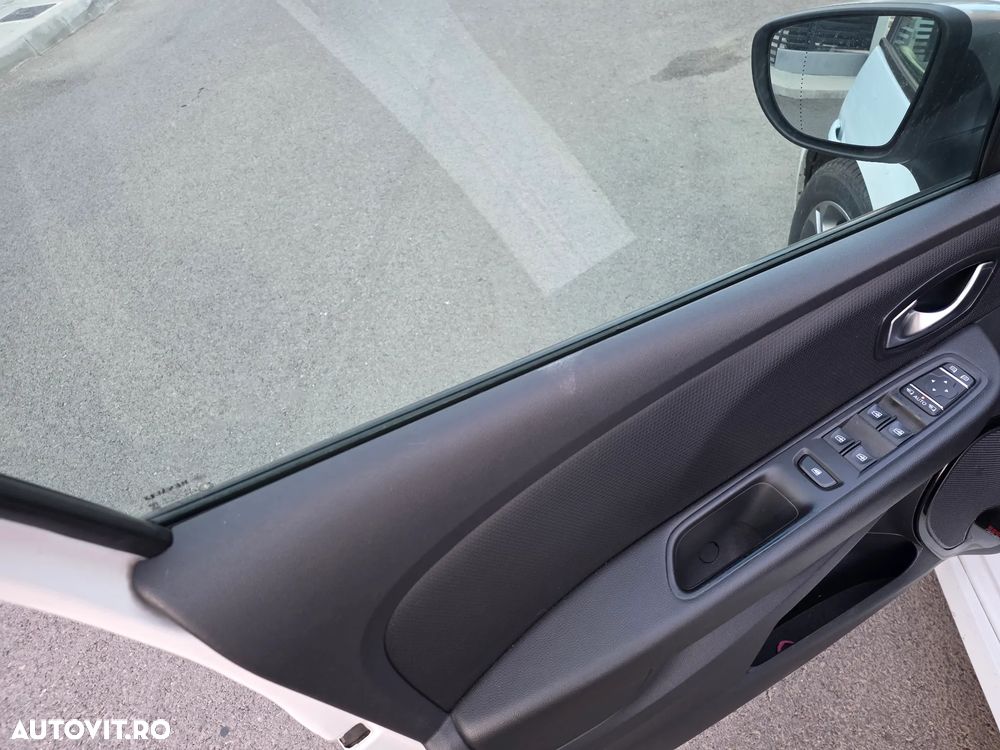 Renault Clio - 6