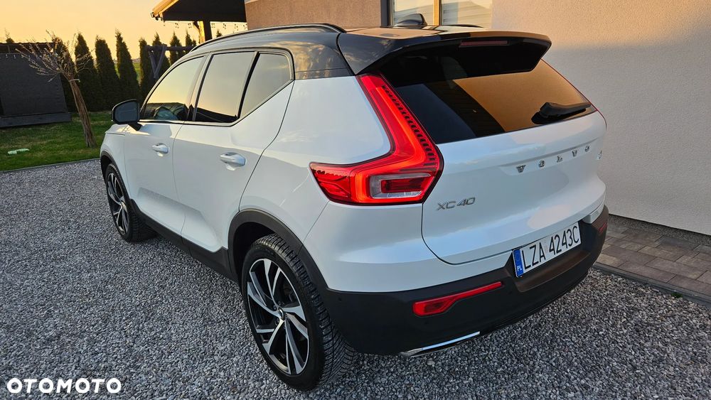 Volvo XC 40 T5 AWD Geartronic R-Design - 28