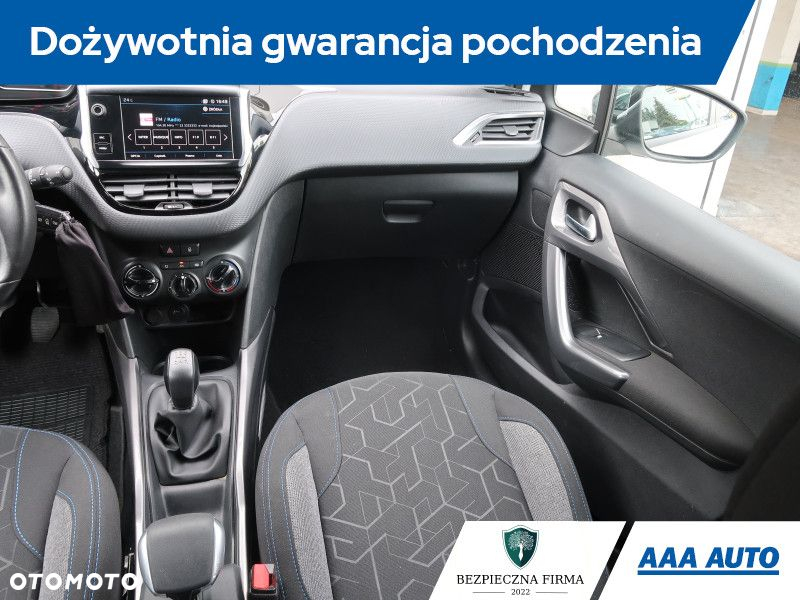 Peugeot 2008 - 9