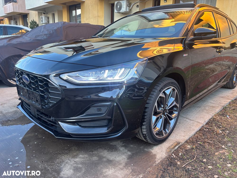 Ford Focus 1.0 EcoBoost 6MT MHEV ST-Line X - 12