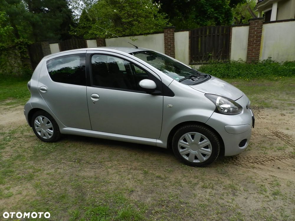 Toyota Aygo - 14