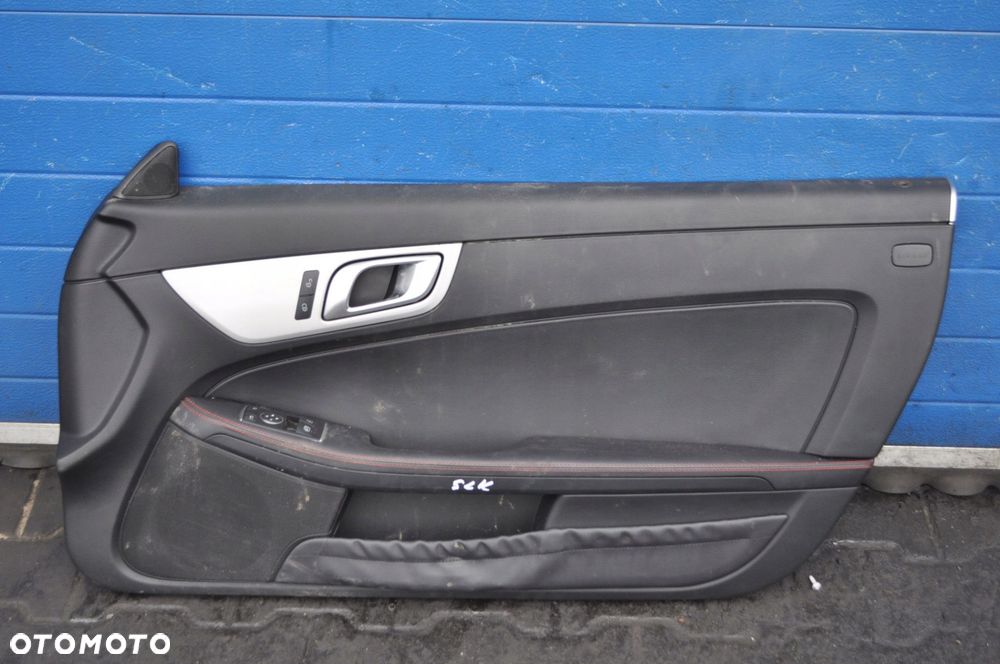 MERCEDES W172 R172 PRZEKŁADKA WNĘTRZA FOTELE SKÓRA A1723500110 - 2