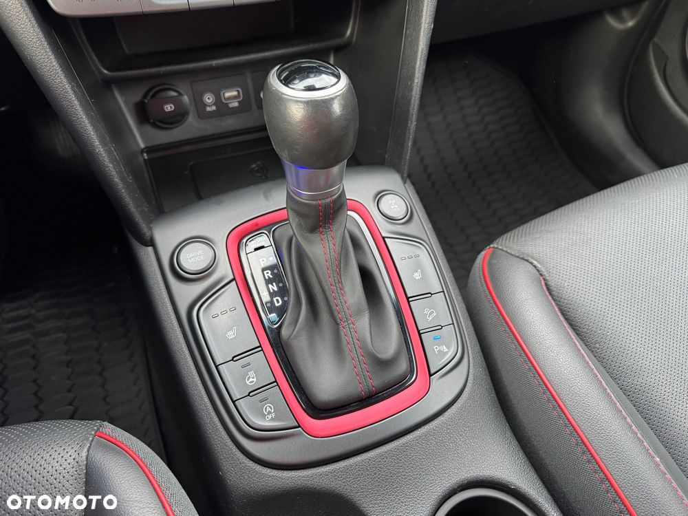 Hyundai Kona 1.6 T-GDI DCT 4WD Premium - 31