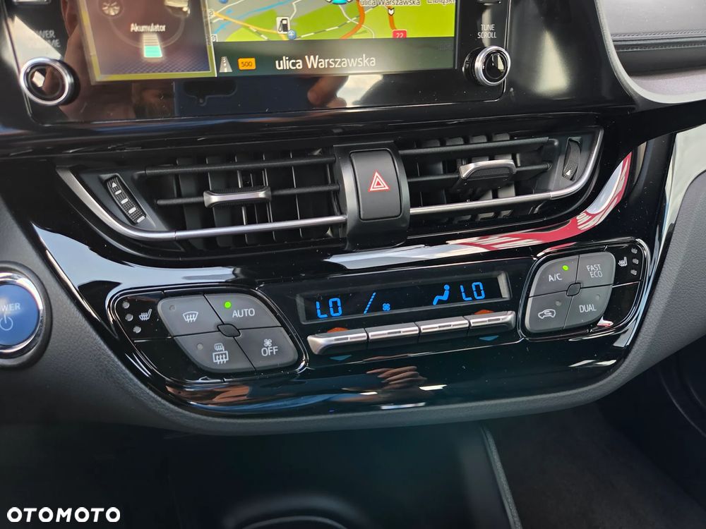 Toyota C-HR Flow - 26