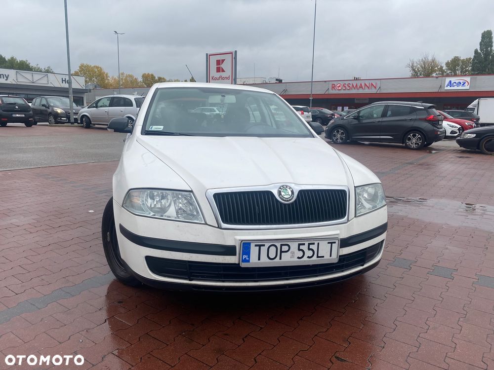 Skoda Octavia 1.6 FSI Classic - 2