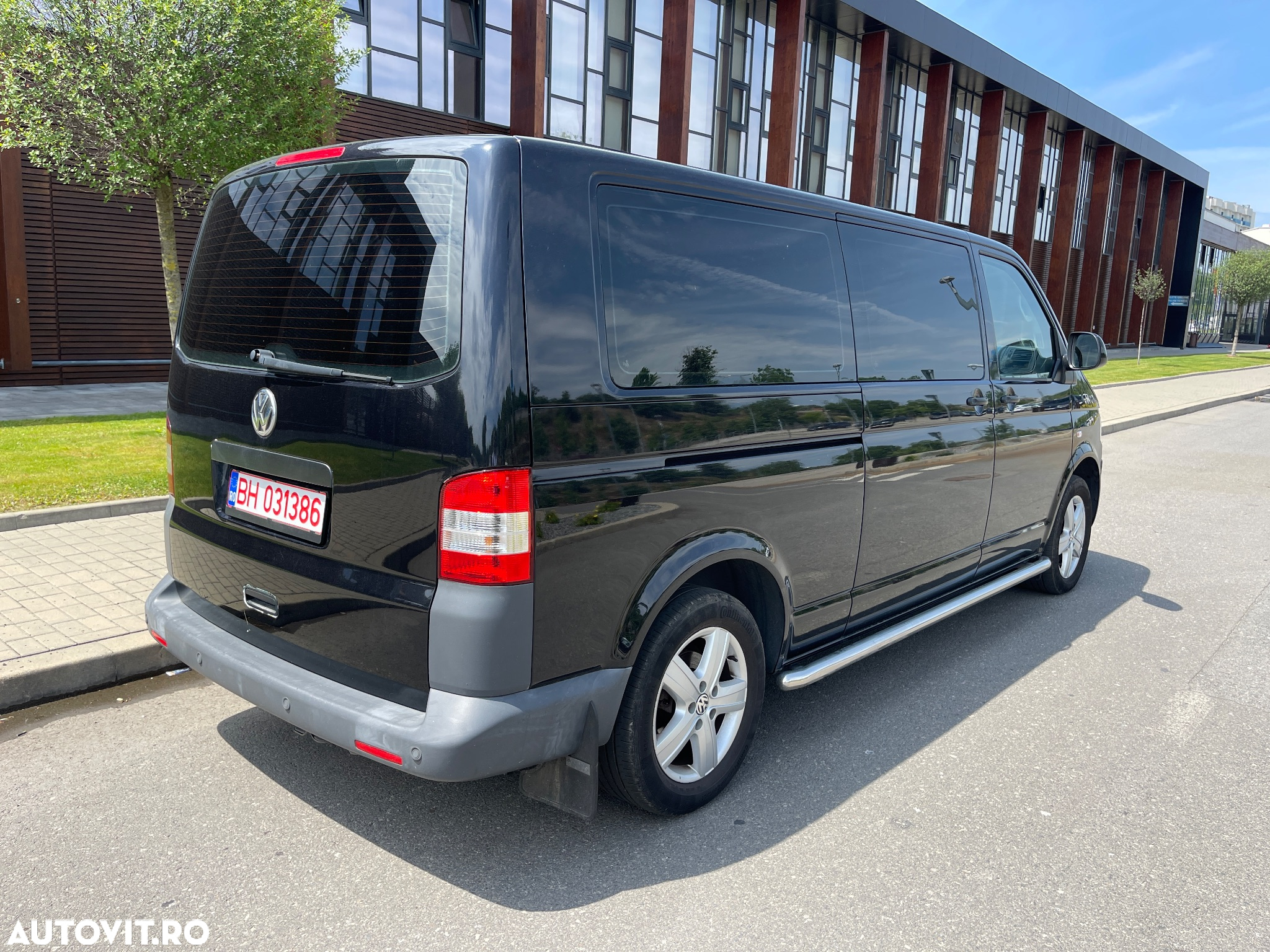 Volkswagen Transporter - 11