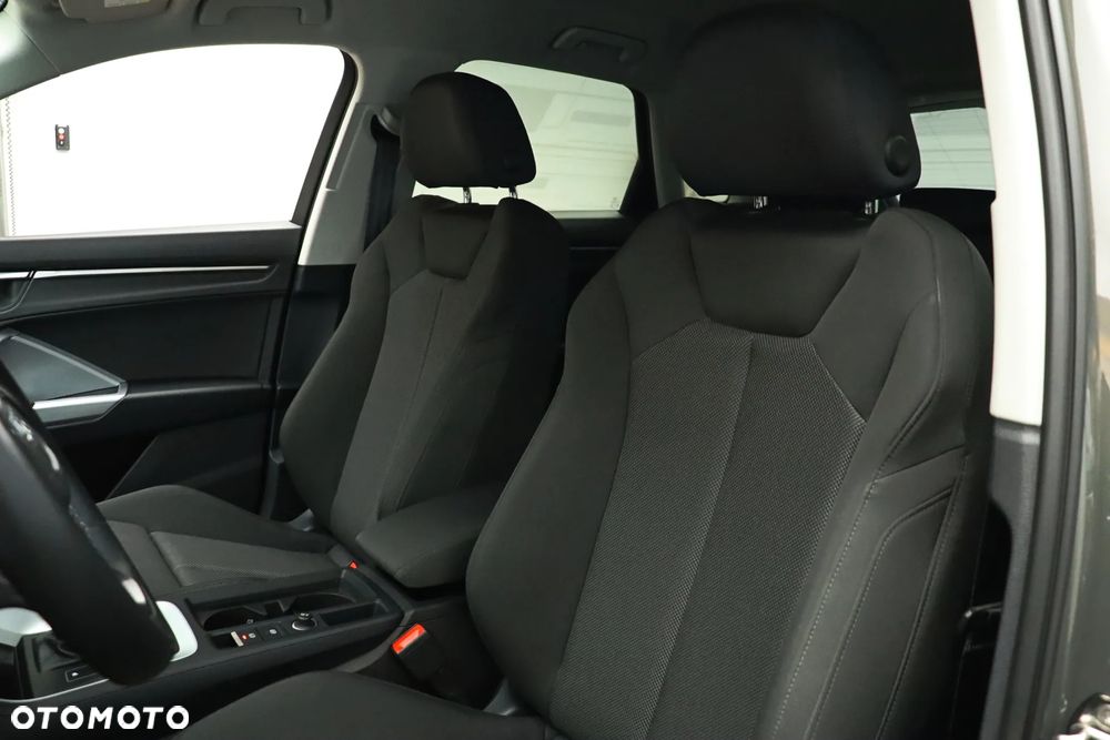 Audi Q3 35 TFSI S tronic - 17