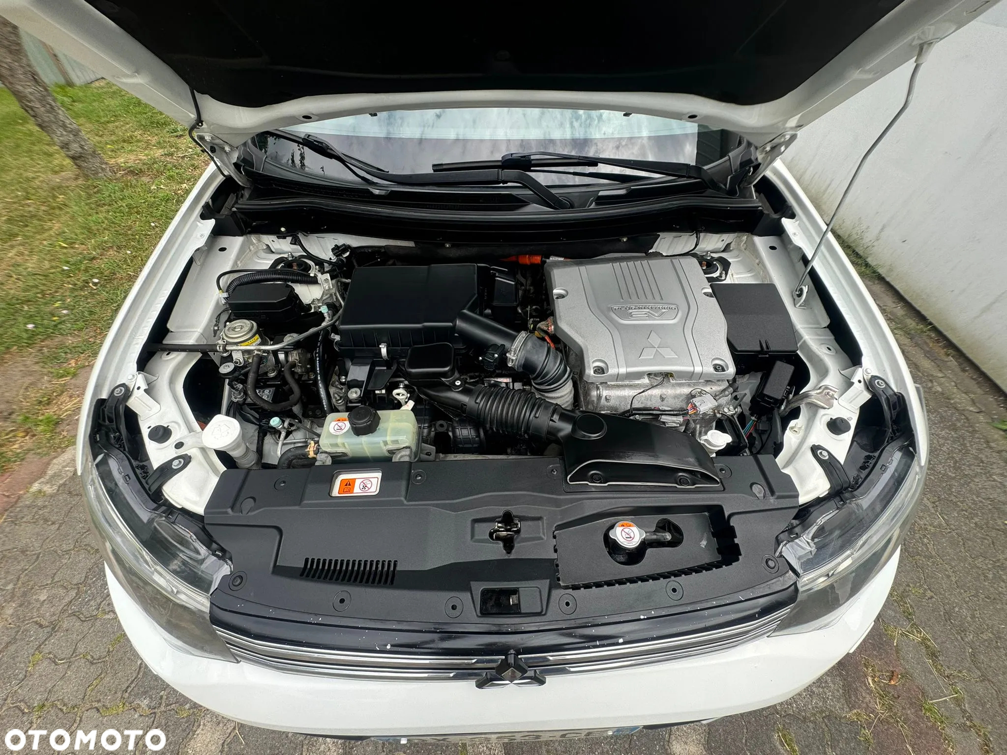 Mitsubishi Outlander - 27