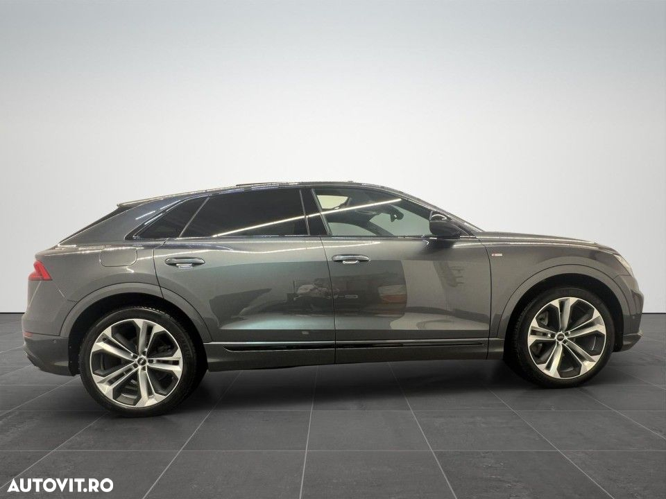 Audi Q8 - 7
