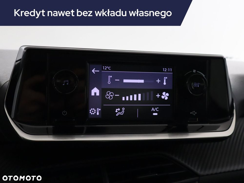 Peugeot 208 - 18