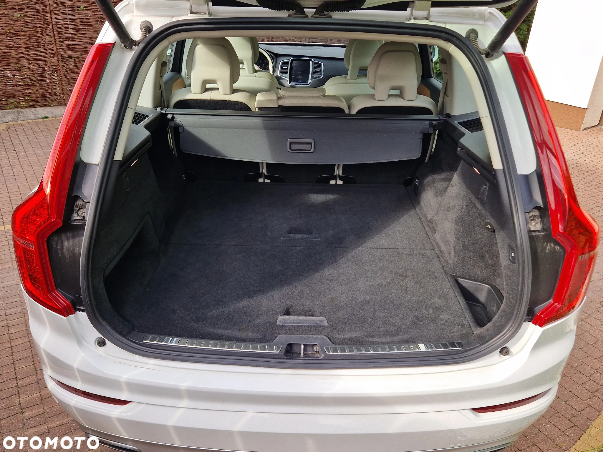 Volvo XC 90 - 25