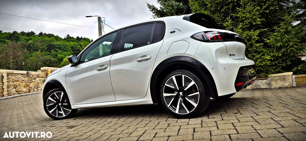 Peugeot 208 e-208 GT-Line - 20