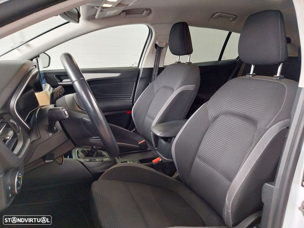 Ford Focus SW 1.5 TDCi EcoBlue Business - 4