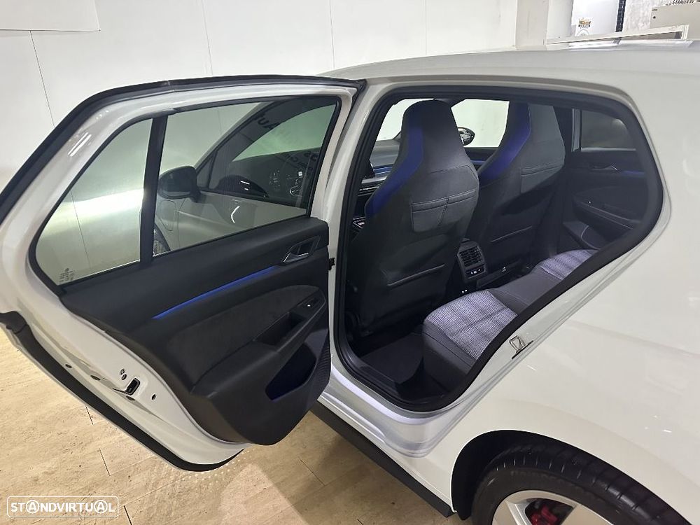 VW Golf 1.4 TSI GTE DSG - 12