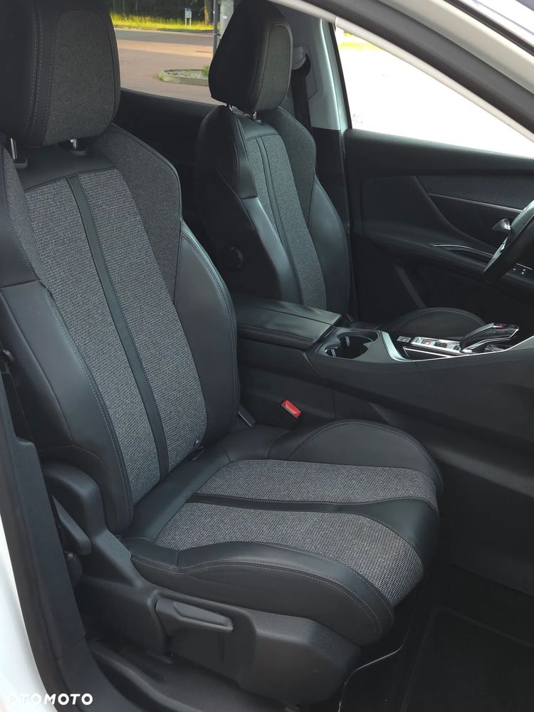 Peugeot 3008 - 21