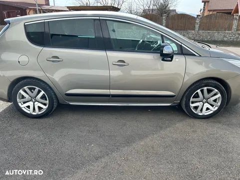Peugeot 3008 HYbrid4 2.0 HDI FAP BMP - 5