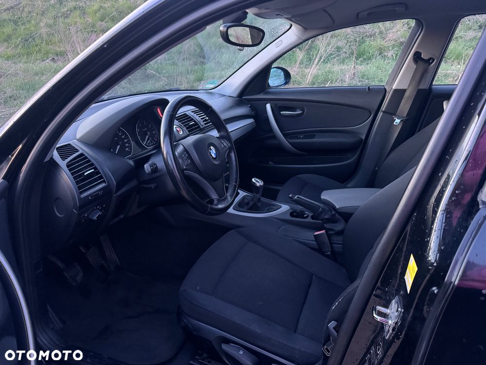 BMW Seria 1 116i - 8