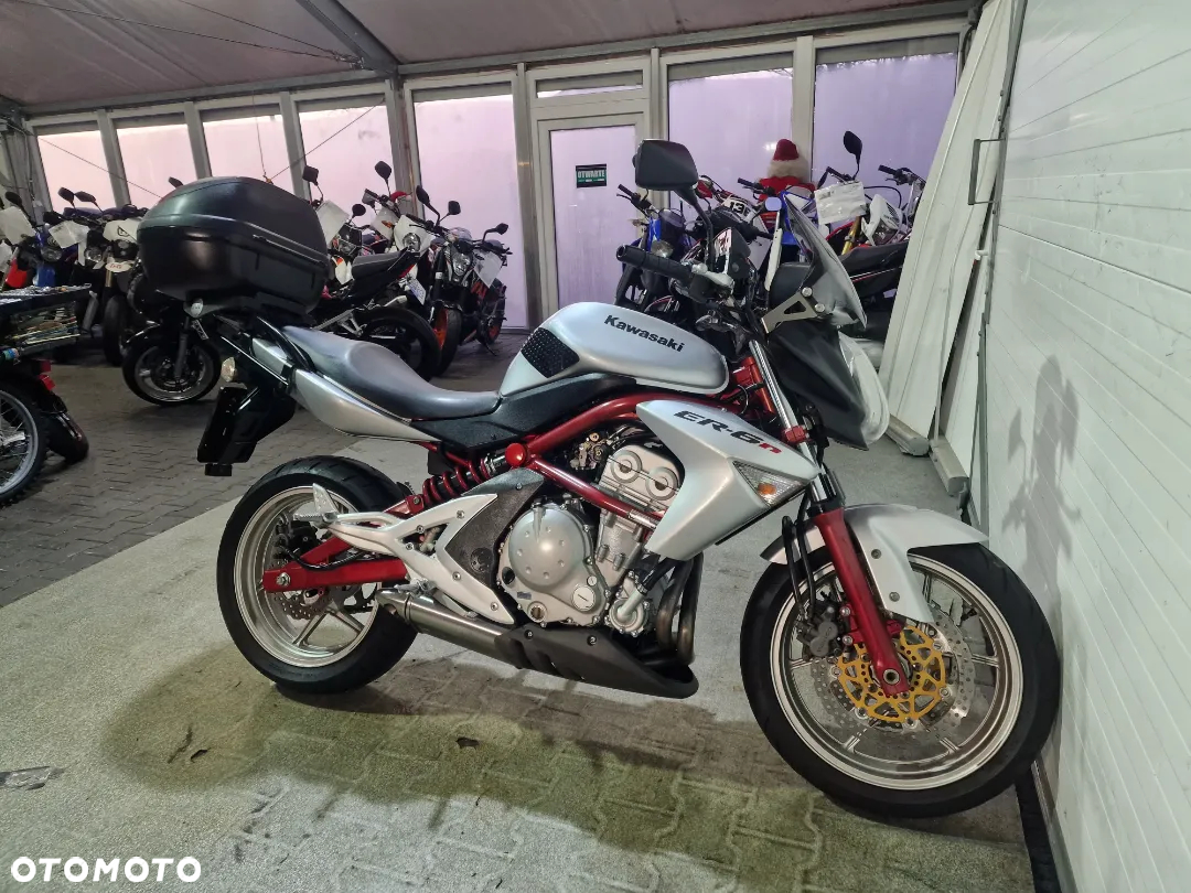Kawasaki ER - 28