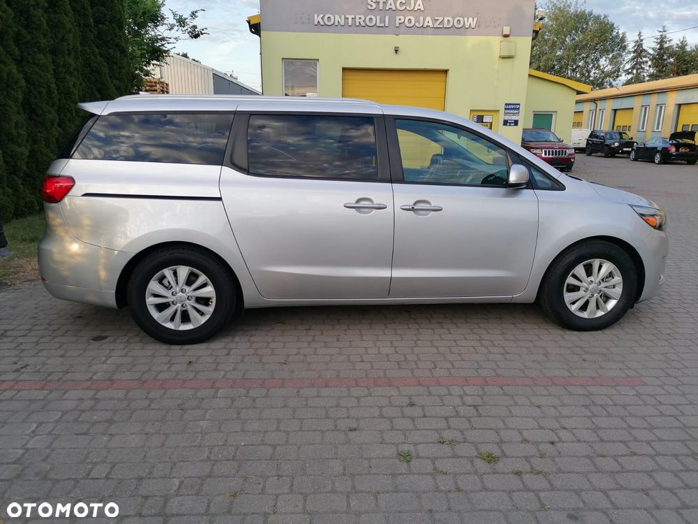 Kia Sedona 3.8 V6 EX - 12