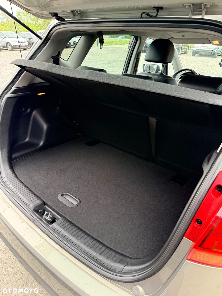Kia Venga 1.6 CRDi 128 Platinum Edition - 11