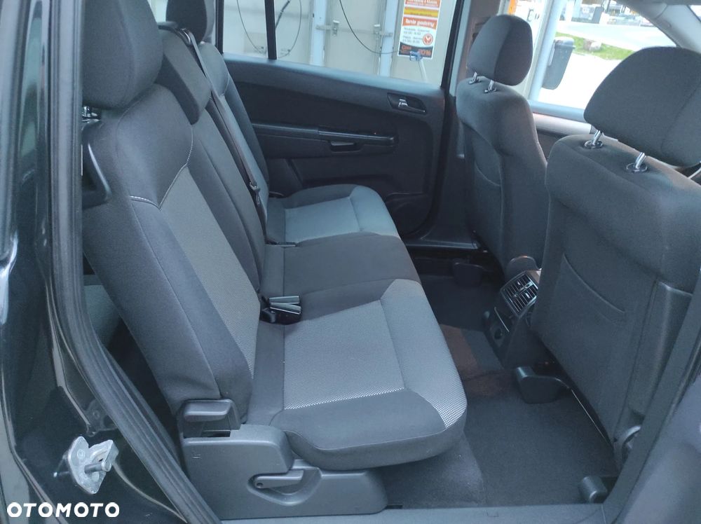 Opel Zafira 1.8 Navi - 21