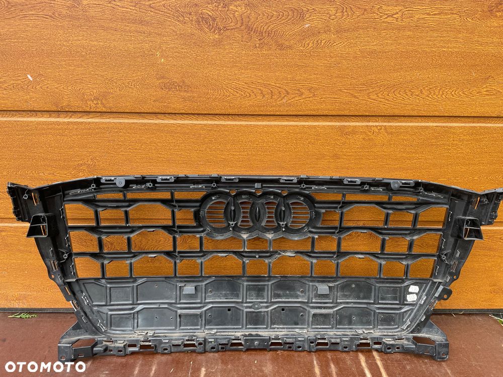 Grill Atrapa Audi Q2 81A lift S Linie Satyna czarny połysk 81A853651H cala - 9