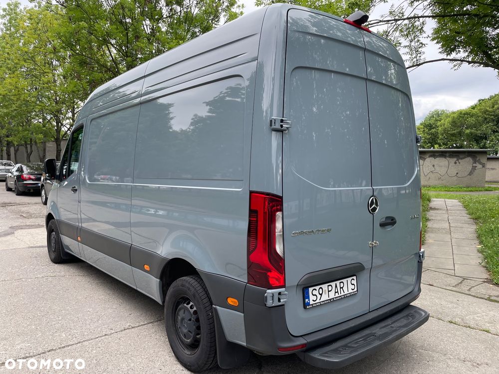 Mercedes-Benz Sprinter - 6