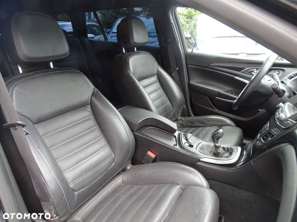 Opel Insignia - 15