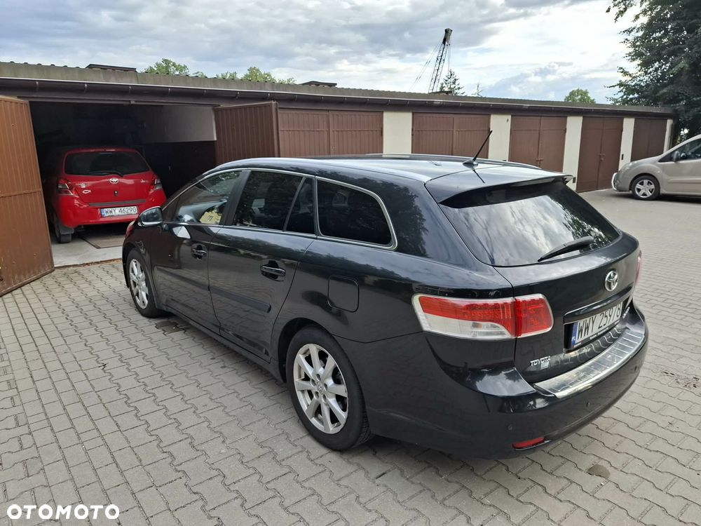 Toyota Avensis 1.8 Business Edition - 4