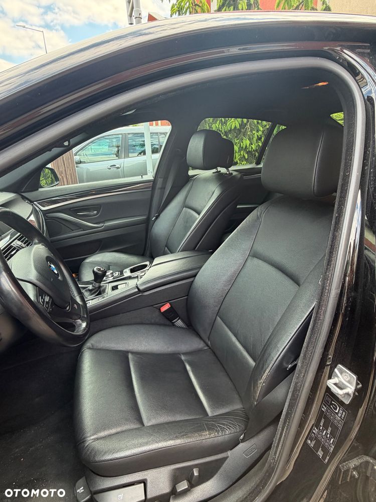 BMW Seria 5 ver-520d - 14