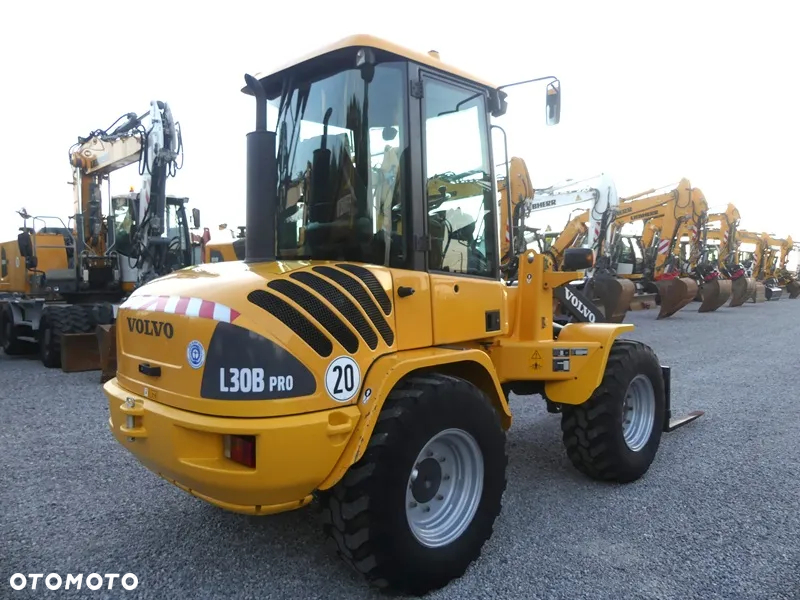 Volvo L30B PRO / Z Niemiec / 2011r / Ładny Stan / - 6