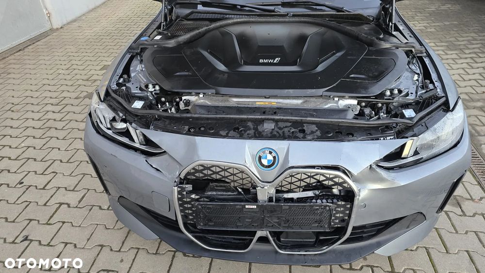 BMW i4 70.3kWh eDrive 35 - 8