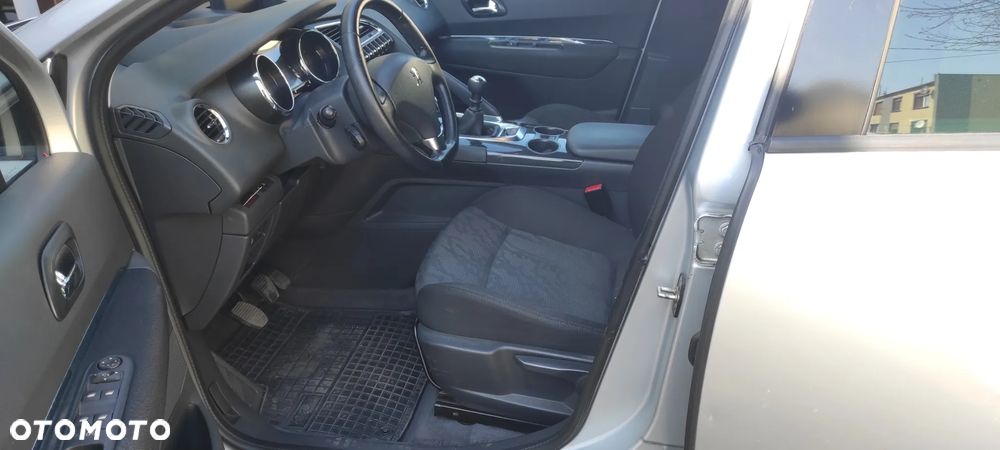 Peugeot 3008 - 11