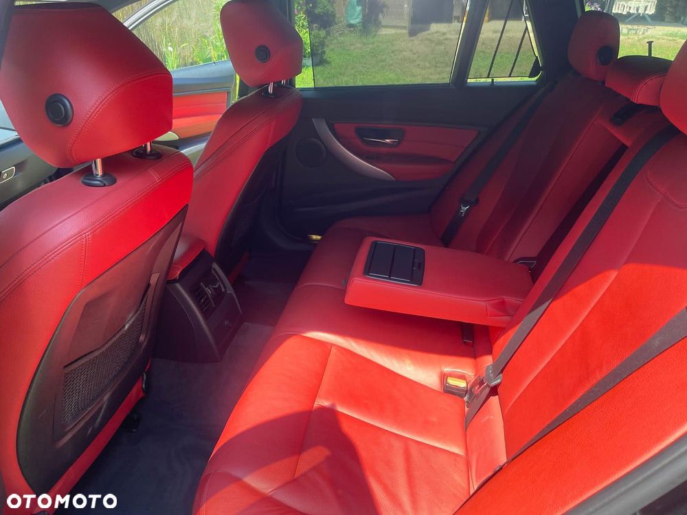 BMW Seria 3 330d Luxury Line - 6