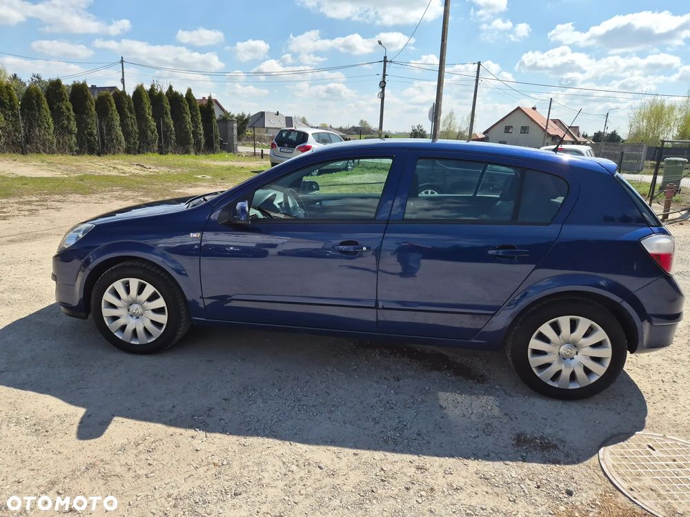 Opel Astra 1.6 Edition Plus - 24