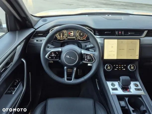 Jaguar F-Pace D200 AWD R-Dynamic SE - 10