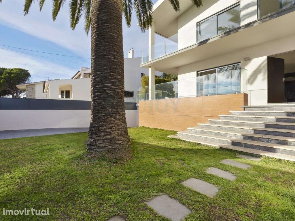 Excelente Moradia T5 + 2 com Vista Mar e Piscina - Grande imagem: 3/39