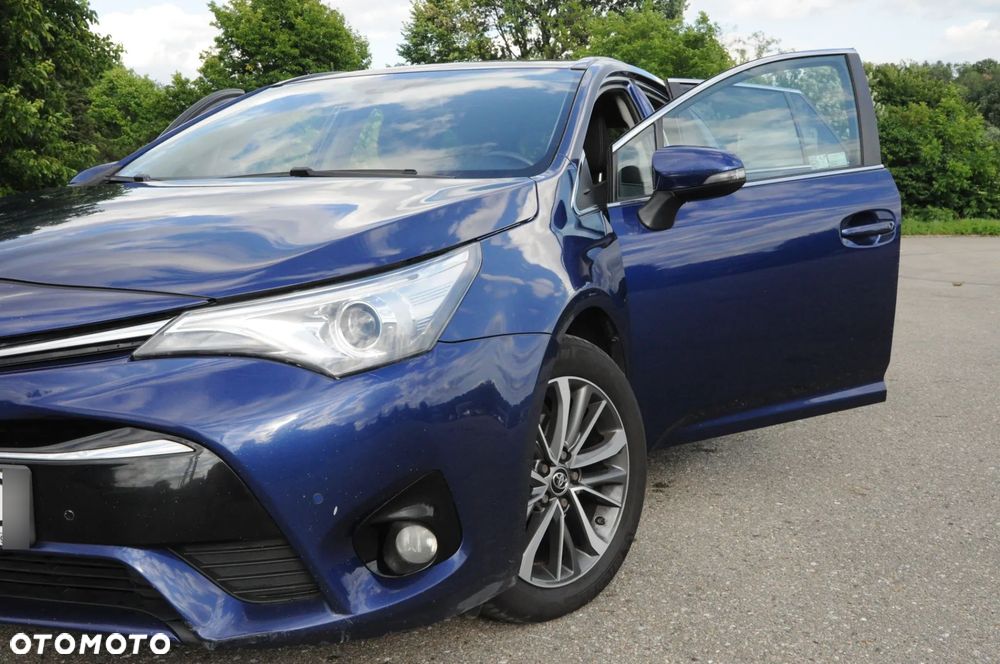 Toyota Avensis 2.0 Premium MS - 2