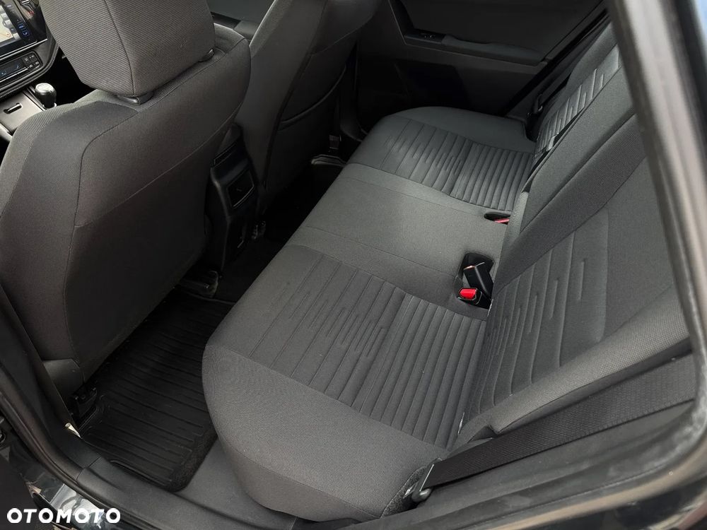 Toyota Auris 1.33 Dual-VVT-i Life - 11