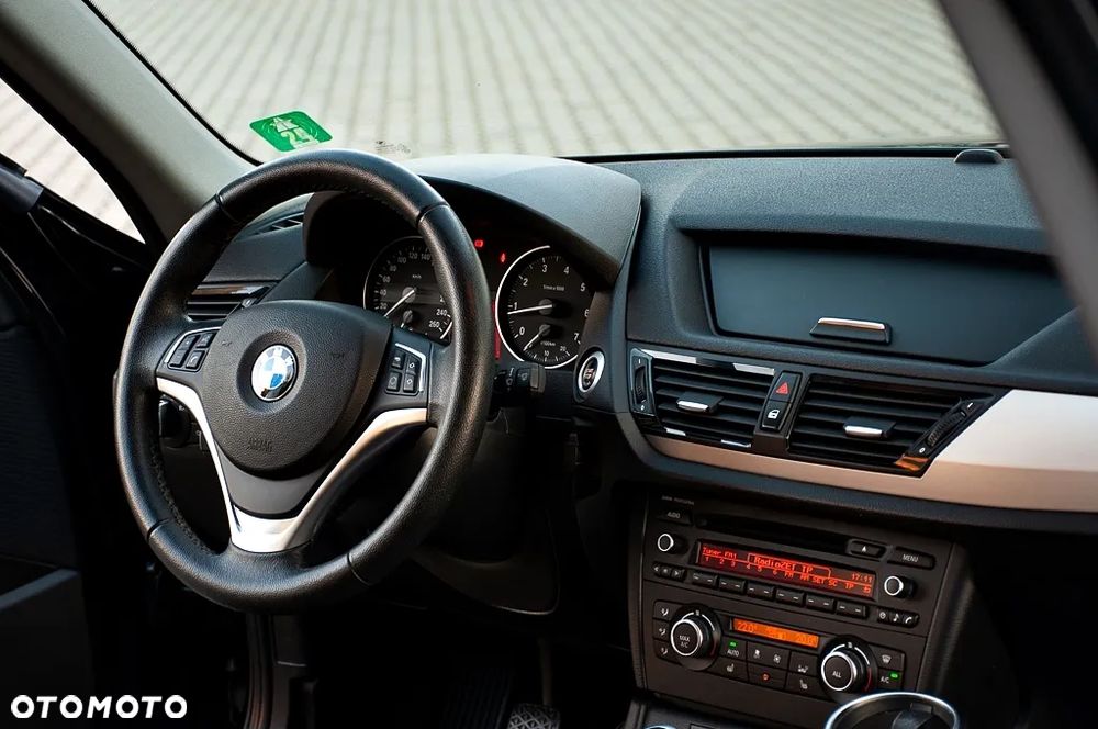 BMW X1 sDrive18i - 22
