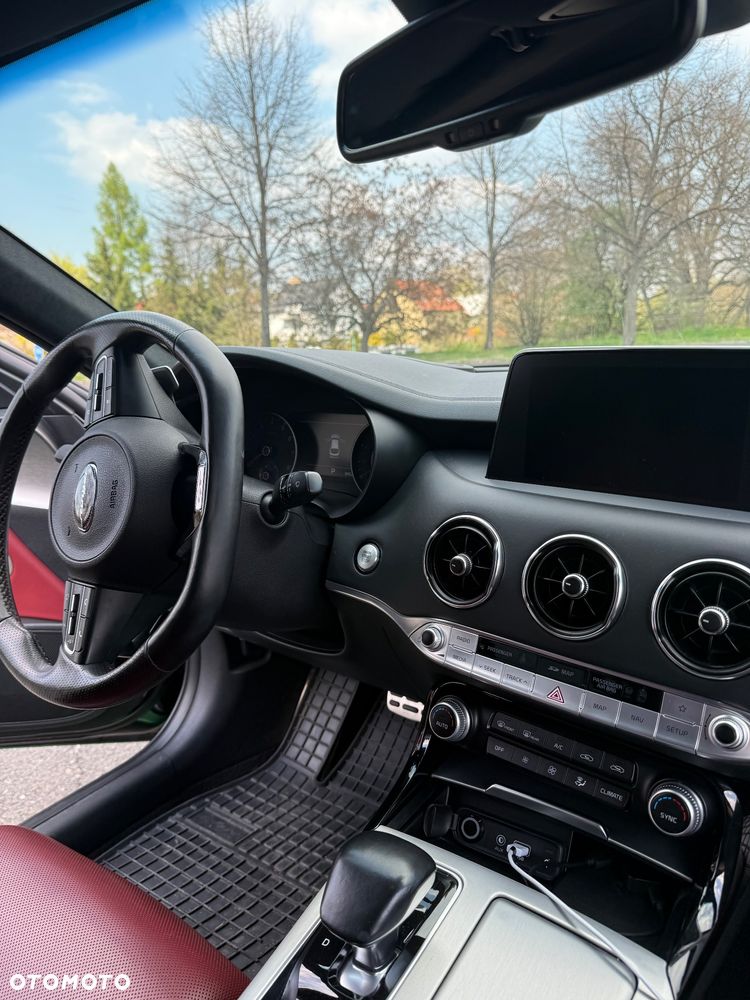 Kia Stinger 3.3 T-GDI V6 GT AWD - 18