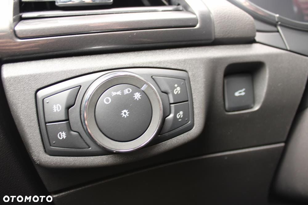 Ford Mondeo - 14