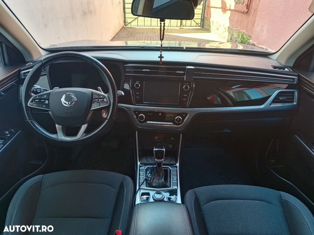 SsangYong Korando - 8