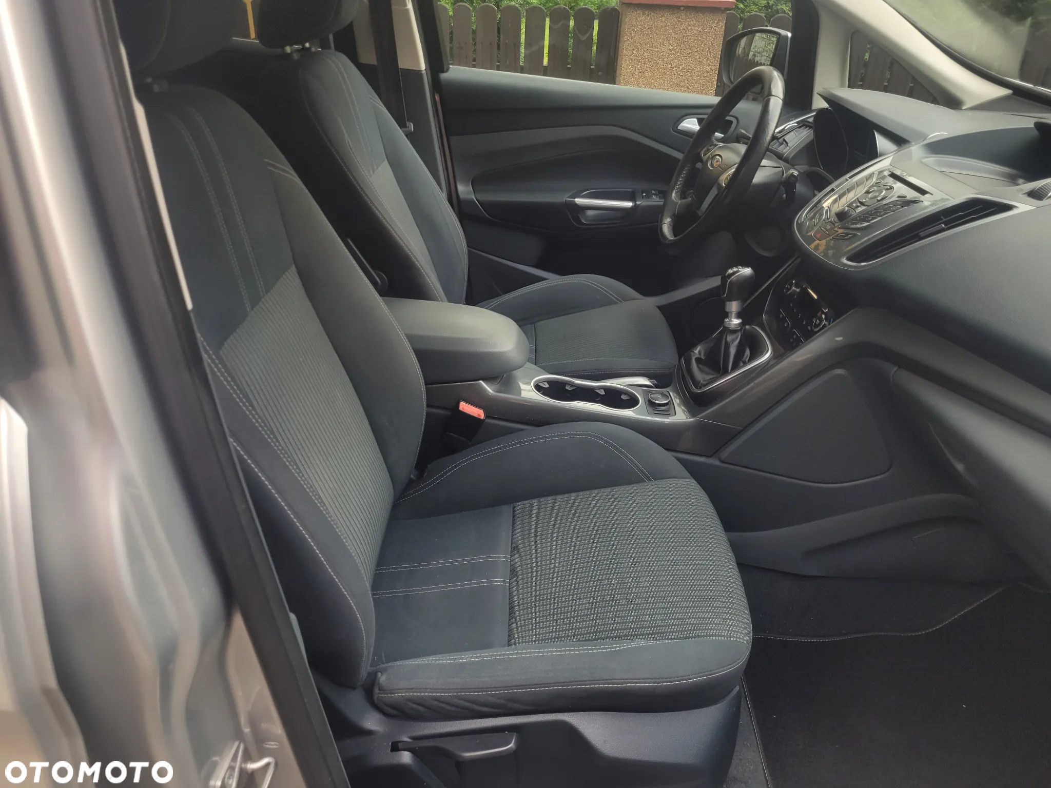 Ford Grand C-MAX - 13