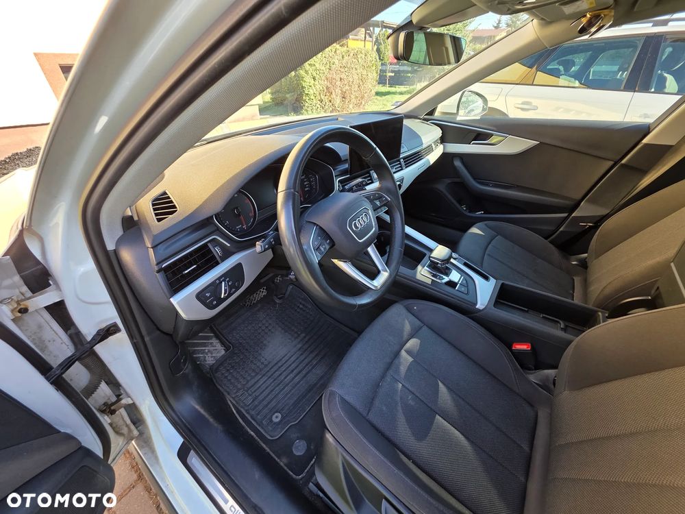 Audi A4 Allroad - 11