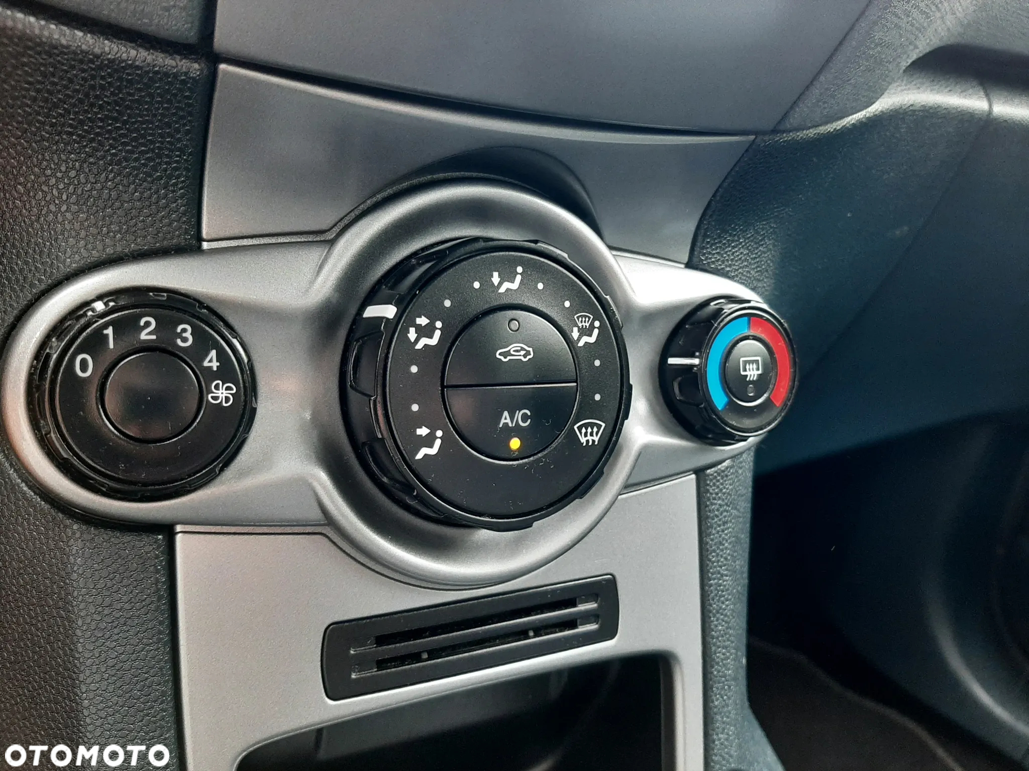 Ford Fiesta 1.25 Ambiente - 20