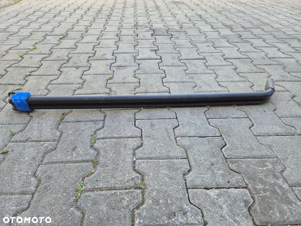 PROWADNICA DRZWI PRAWA L1 KRÓTKI PRIMASTAR TRAFIC VIVARO  01-14r. - 1