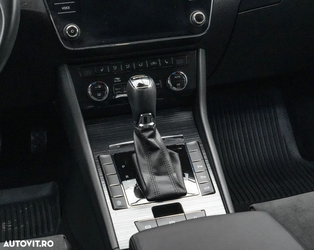 Skoda Superb 2.0 TDI DSG Ambition - 18