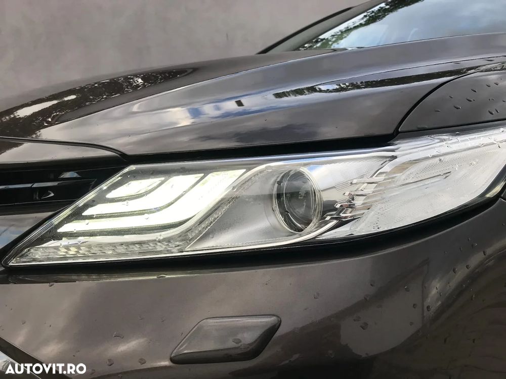 Toyota Camry 2.5 Hybrid Dynamic - 39